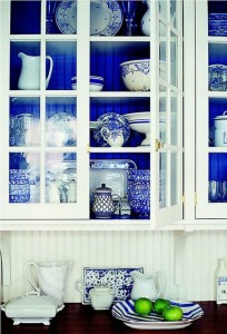 Velvet Finishes Colour of the Month is Modern! A strong and spectacular blue. Check out these gorgeous blue inspirations.