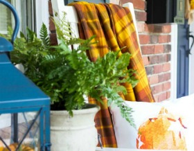 15 Fall Porch Decorating Ideas
