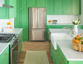 21 Colorful Kitchens that will Have you Repainting your Cabinets with Velvet Finishes